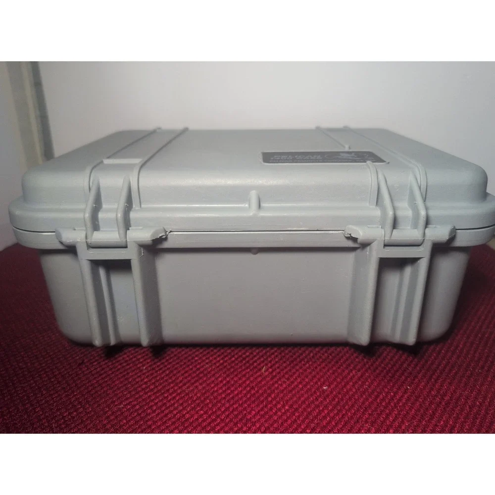 Pelican 1400 14in Hard Shell Case with Foam Watertight Lockable Camera Gun Case